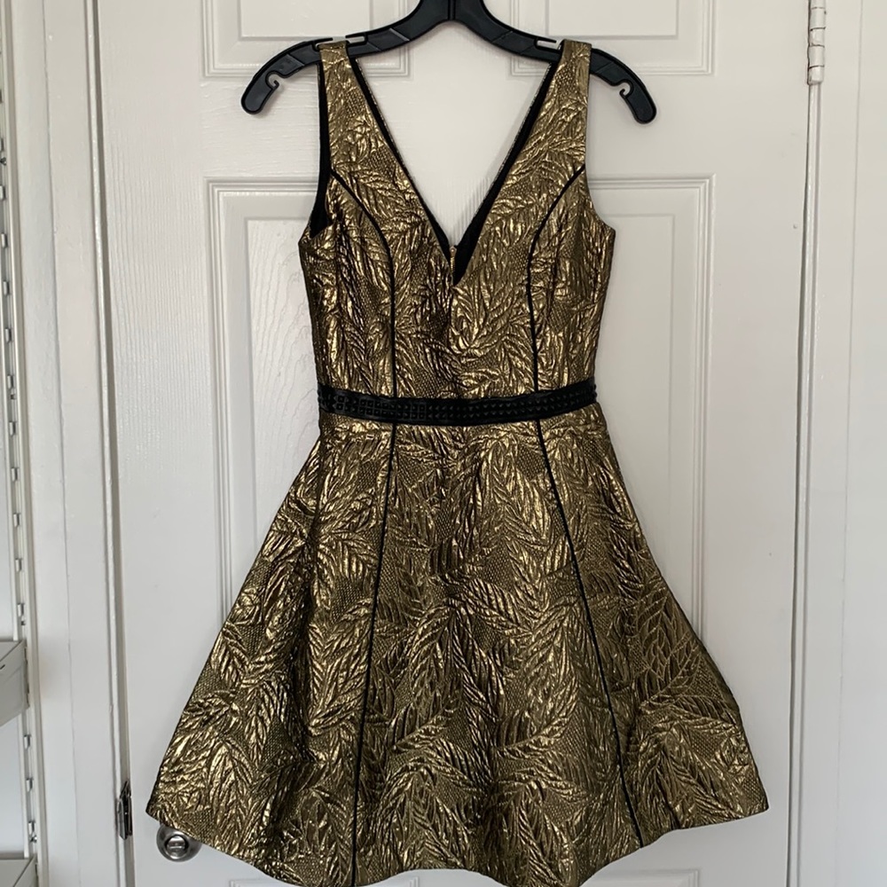 Nha Khanh Dress Gabriela Gold Metallic Mini A-Line Black Fit Flare Stud size 2